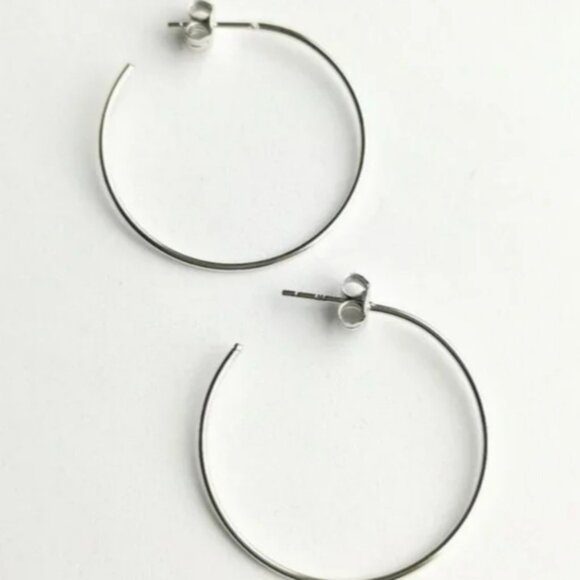 NEW sterling silver fine hoop earrings - Picture 10 of 10